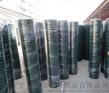 信阳养鸡围栏网价格，信阳散养鸡围网厂家，信阳养鸡铁丝网批发